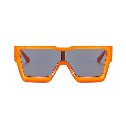Γυαλιά ηλίου Toronto (Μάσκα) από την Exposure Sunglasses με προστασία UV400 με πορτοκαλί σκελετό και μαύρο φακό.